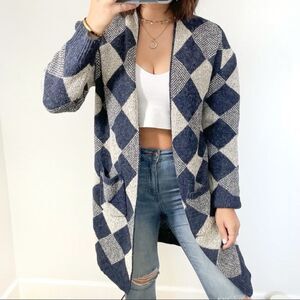 ✨ Peach Black & Grey Checkered Heavy Knit Cardigan✨
